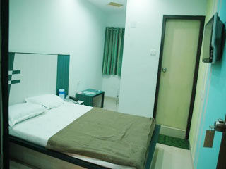 Hotel Relish Vadodara Dış mekan fotoğraf