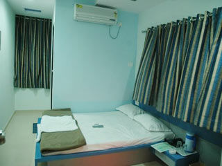 Hotel Relish Vadodara Dış mekan fotoğraf