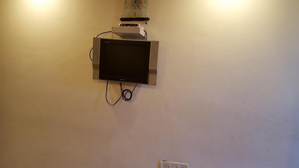 Hotel Relish Vadodara Dış mekan fotoğraf